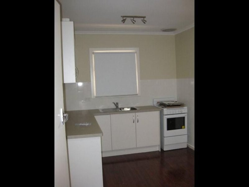 Photo - 16 Haldane Street, Elizabeth Downs SA 5113 - Image 3