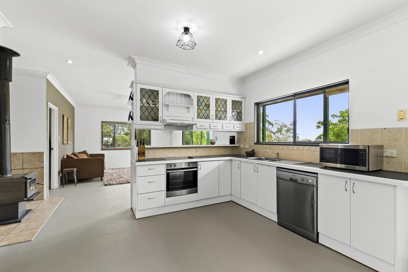 Photo - 16 Halyard Drive, Moruya Heads NSW 2537 - Image 3