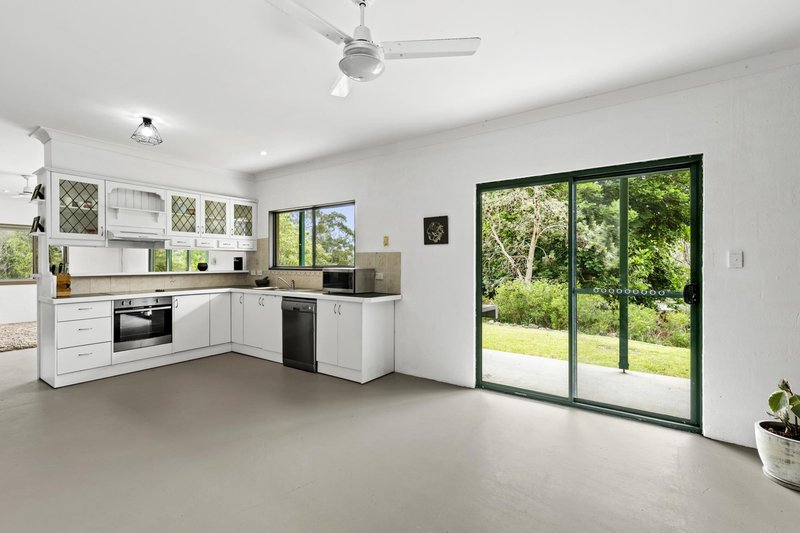 Photo - 16 Halyard Drive, Moruya Heads NSW 2537 - Image 7