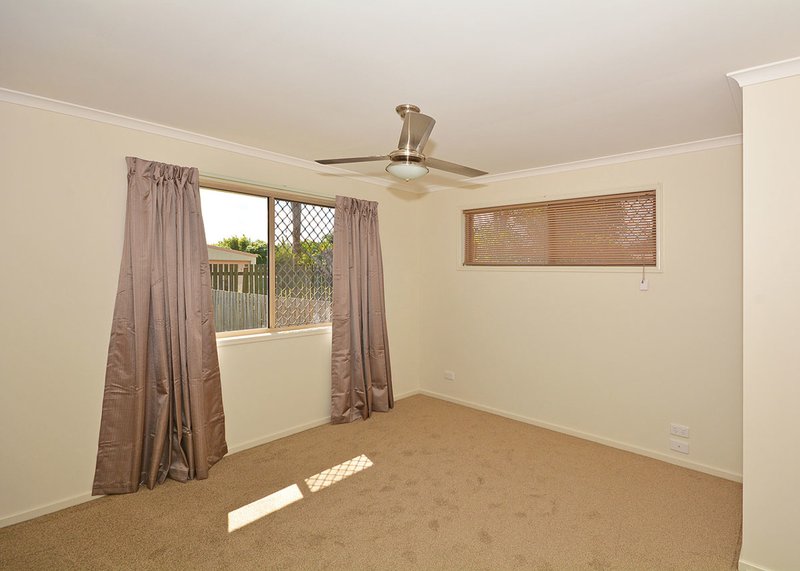 Photo - 16 Hamer Street, Urangan QLD 4655 - Image 8