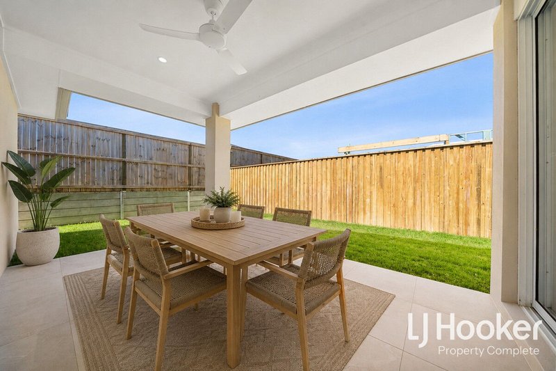 Photo - 16 Hamersley Road, Yarrabilba QLD 4207 - Image 4