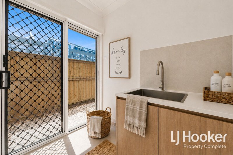 Photo - 16 Hamersley Road, Yarrabilba QLD 4207 - Image 12