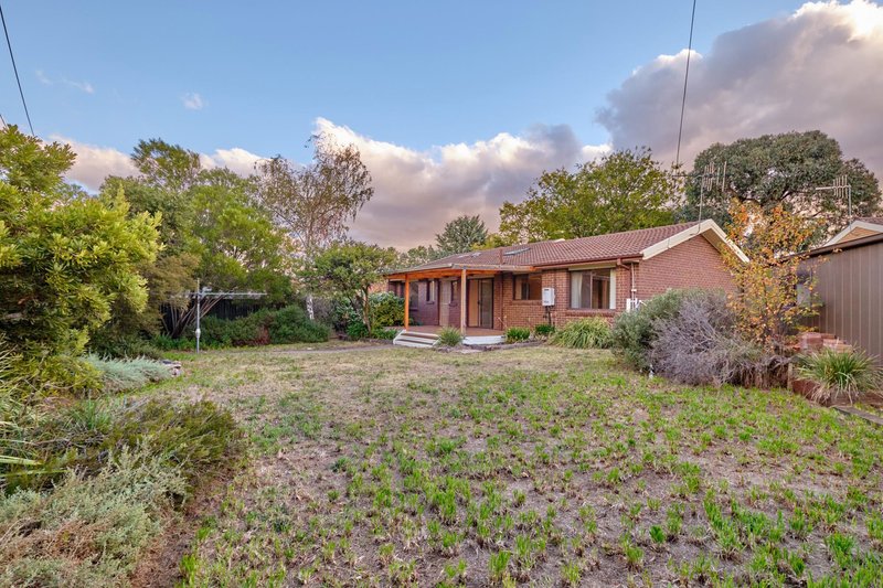 Photo - 16 Hamlet Place, Florey ACT 2615 - Image 15