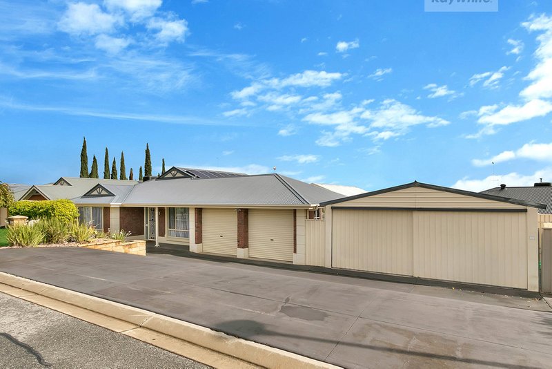 Photo - 16 Hampshire Drive, Craigmore SA 5114 - Image 2