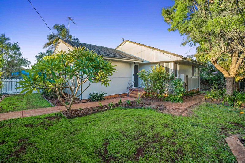 16 Hampton Street, Newtown QLD 4350