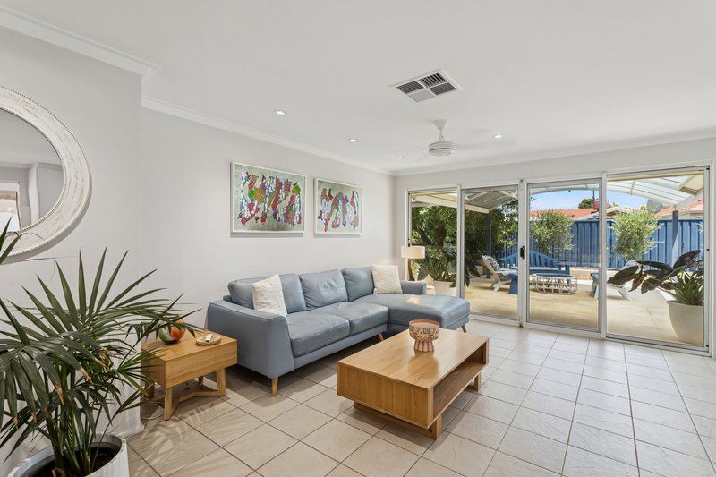 Photo - 16 Hannah Court, Duncraig WA 6023 - Image 4