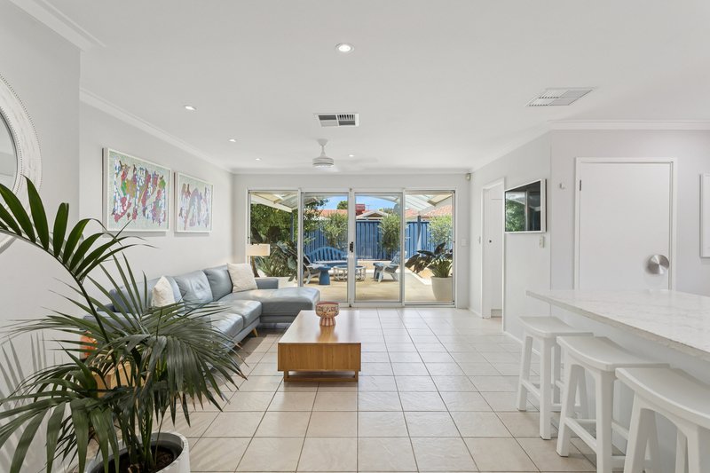 Photo - 16 Hannah Court, Duncraig WA 6023 - Image 6