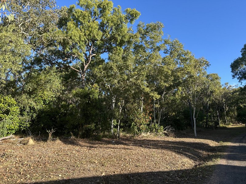 Photo - 16 Harry Heaths Close, Cooktown QLD 4895 - Image 2