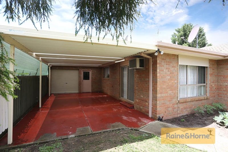 Photo - 16 Harvey Court, Roxburgh Park VIC 3064 - Image 10