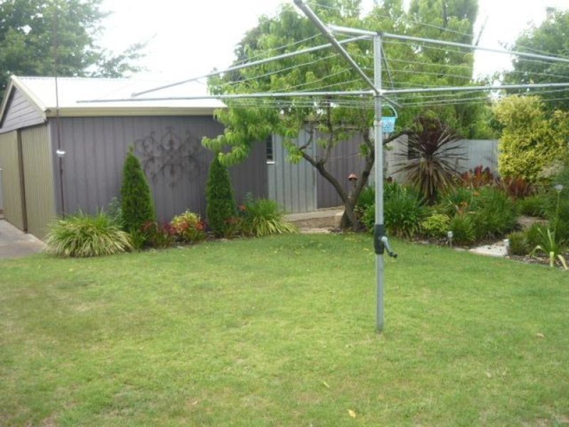 Photo - 16 Hatch Street, Nuriootpa SA 5355 - Image 6