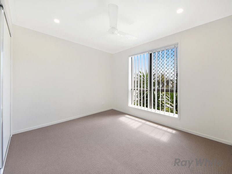 Photo - 16 Hayman Street, Burpengary East QLD 4505 - Image 5