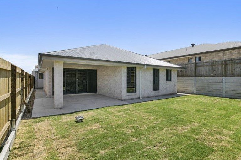 Photo - 16 Hayman Street, Springfield Lakes QLD 4300 - Image 8