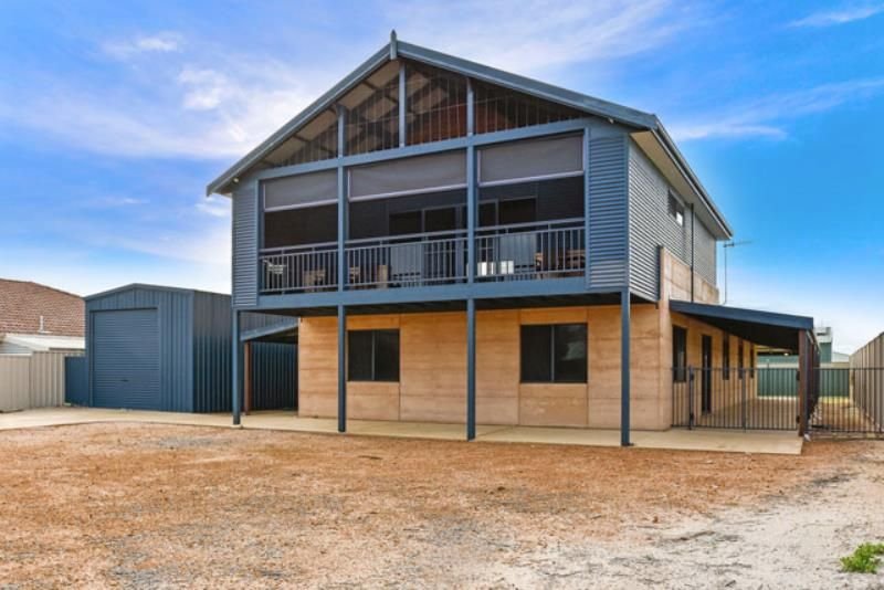 16 Heales Way, Green Head WA 6514