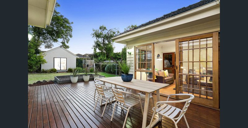 Photo - 16 Heather Grove, Nunawading VIC 3131 - Image 1