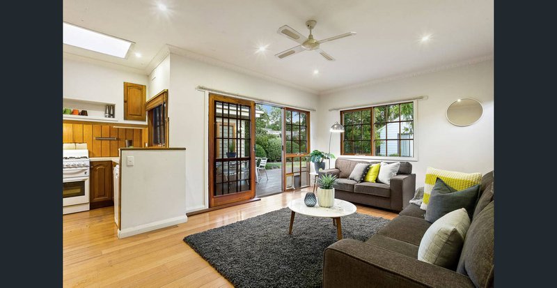 Photo - 16 Heather Grove, Nunawading VIC 3131 - Image 5