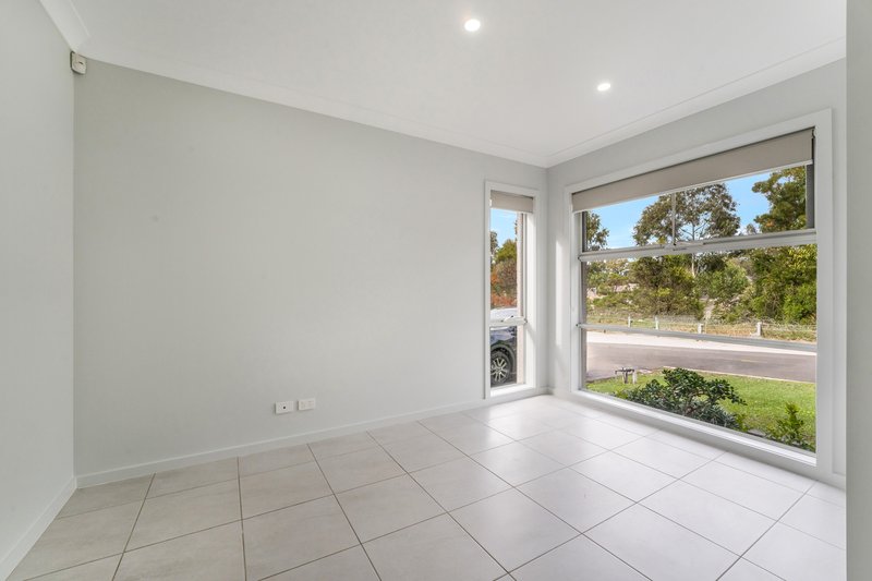 Photo - 16 Hebe Street, Glenfield NSW 2167 - Image 3