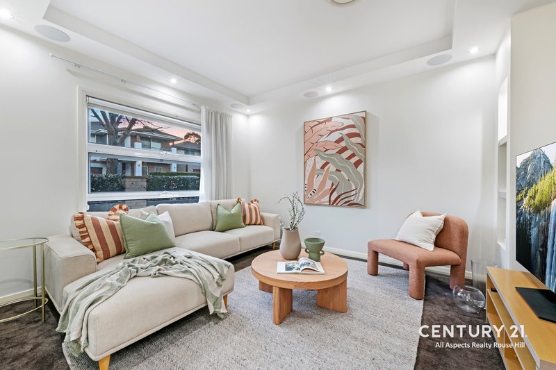 Photo - 16 Hedge Street, Rouse Hill NSW 2155 - Image 4