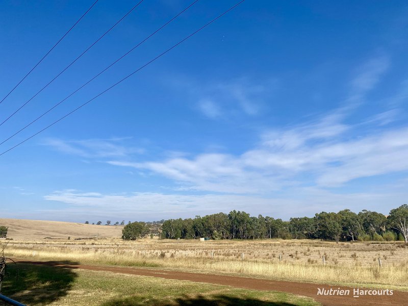 Photo - 16 Heenans Road, Chetwynd VIC 3312 - Image 4