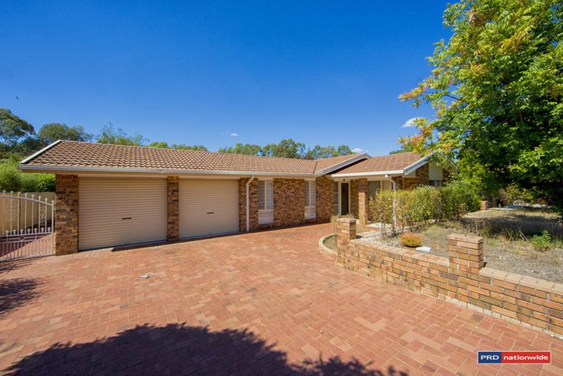 16 Helen Mayo Crescent, Bonython ACT 2905