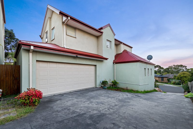 Photo - 1/6 Henderson Court, Glen Waverley VIC 3150 - Image 15