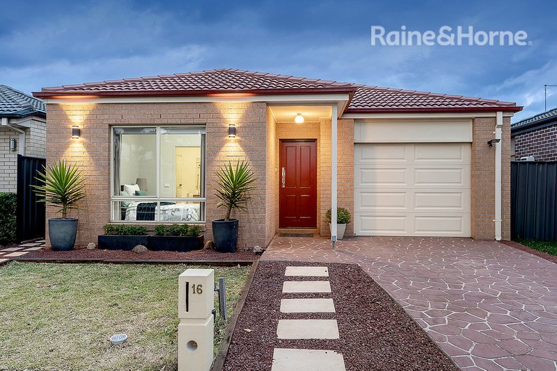 16 Hennessy Street, Craigieburn VIC 3064