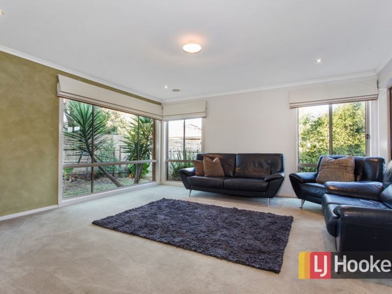 Photo - 16 Henry Street, Pakenham VIC 3810 - Image 12