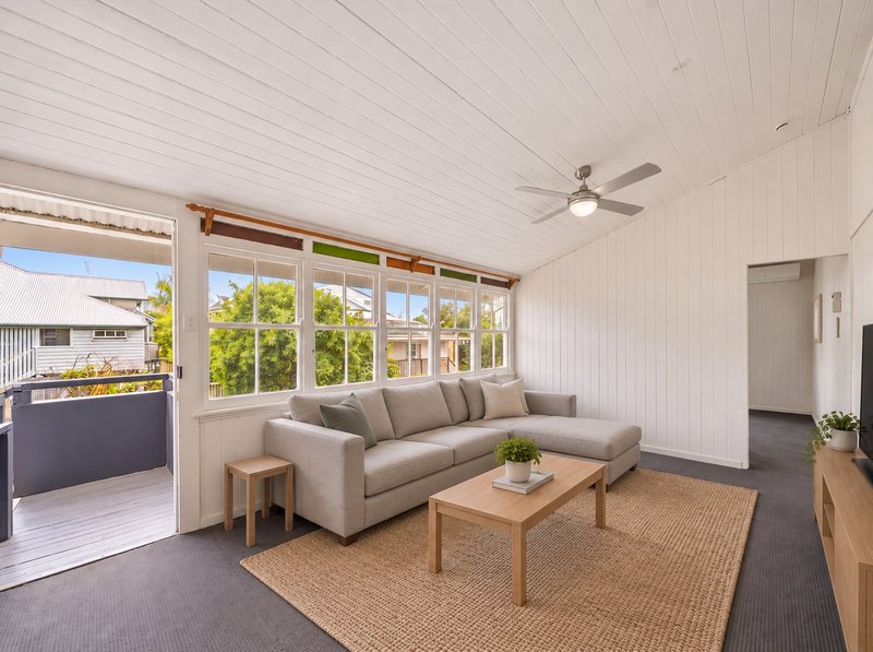 Photo - 16 Herbert Street, Annerley QLD 4103 - Image 1