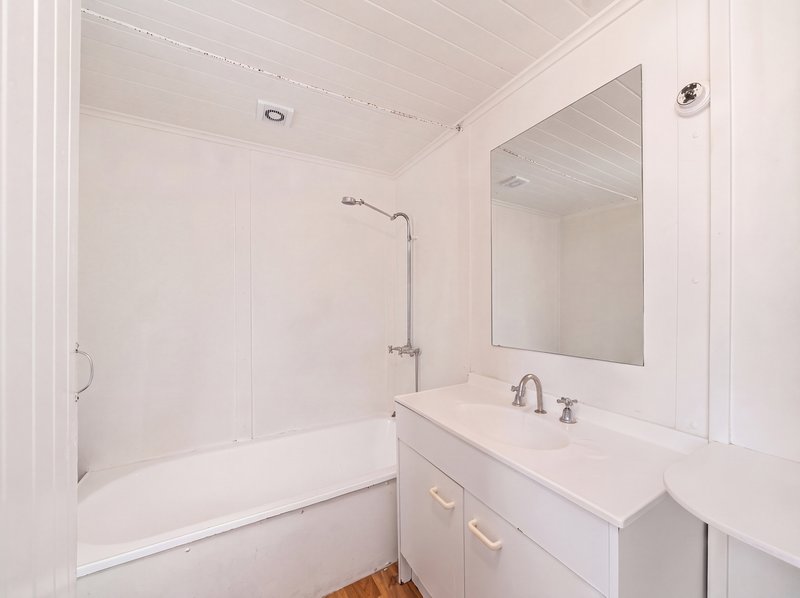 Photo - 16 Herbert Street, Annerley QLD 4103 - Image 12