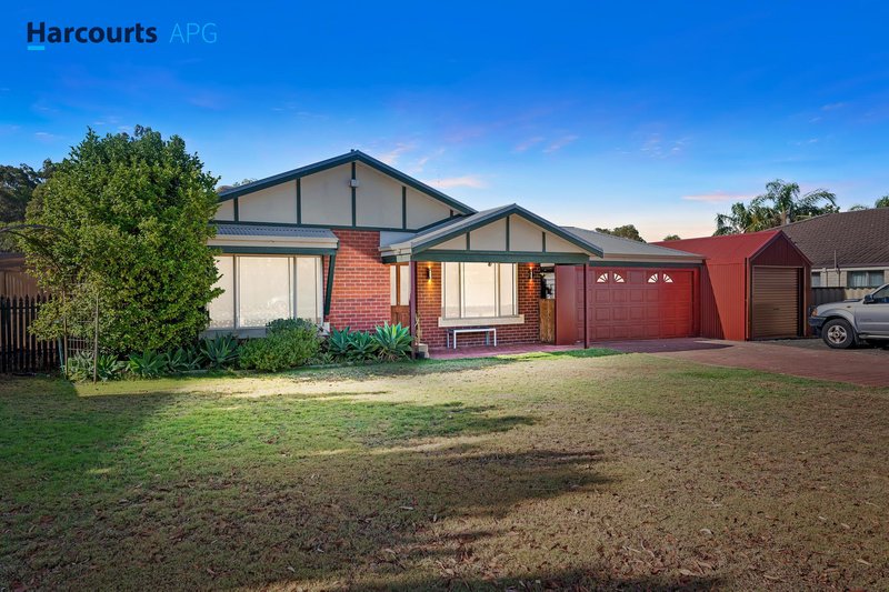 16 Hertford Elbow , College Grove WA 6230