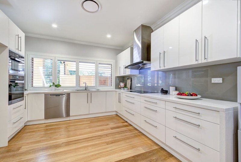 Photo - 16 Hesperus Street, Pymble NSW 2073 - Image 2