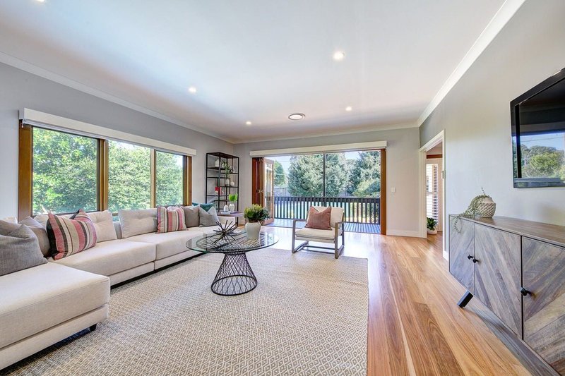 Photo - 16 Hesperus Street, Pymble NSW 2073 - Image 3