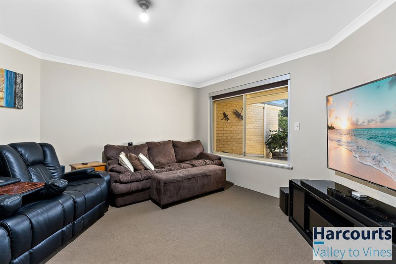 Photo - 16 Hessian Street, Aveley WA 6069 - Image 12