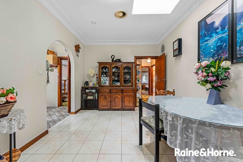 Photo - 16 High Street, Cabramatta West NSW 2166 - Image 12