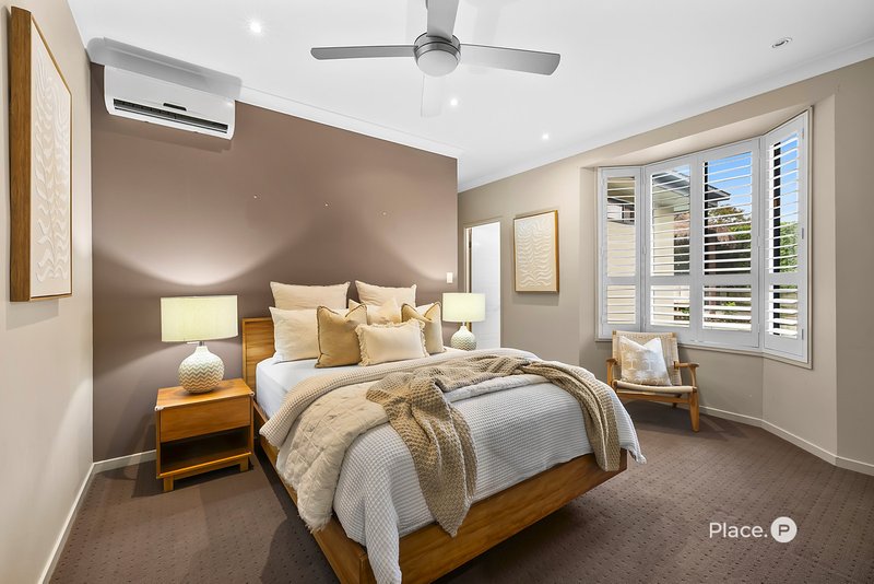 Photo - 16 Highbury Place, Upper Kedron QLD 4055 - Image 7