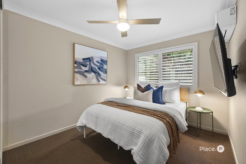 Photo - 16 Highbury Place, Upper Kedron QLD 4055 - Image 9