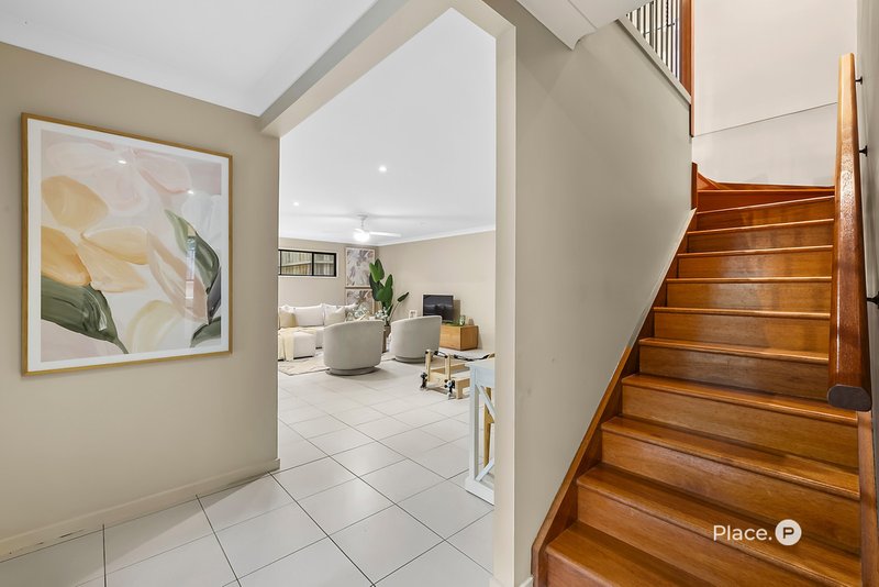 Photo - 16 Highbury Place, Upper Kedron QLD 4055 - Image 12