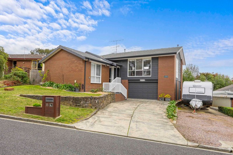 Photo - 16 Highfield Avenue, Mount Clear VIC 3350 - Image 1