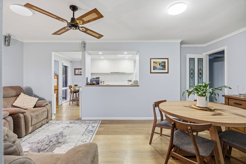 Photo - 16 Highfield Avenue, Mount Clear VIC 3350 - Image 4