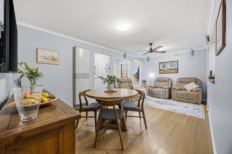 Photo - 16 Highfield Avenue, Mount Clear VIC 3350 - Image 5