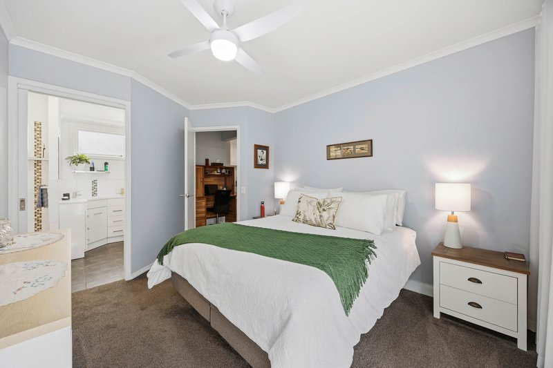 Photo - 16 Highfield Avenue, Mount Clear VIC 3350 - Image 16