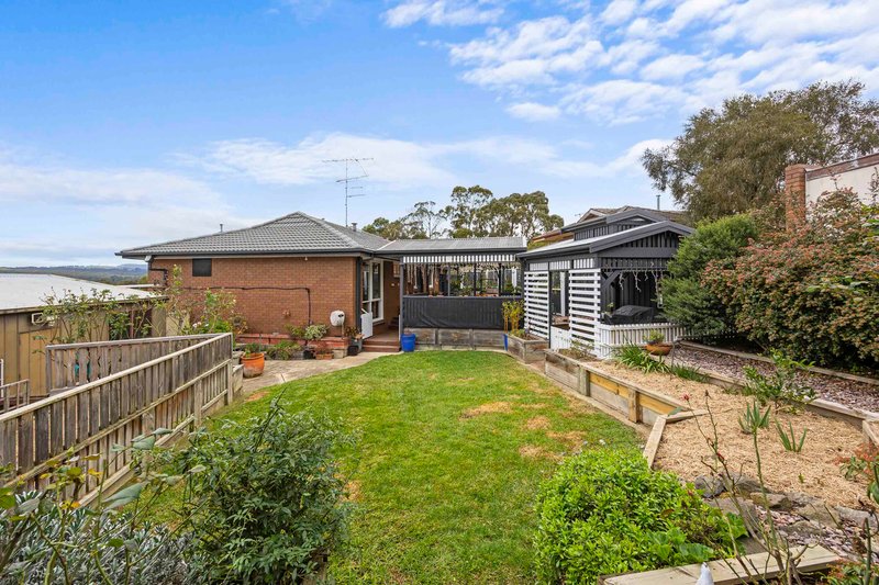 Photo - 16 Highfield Avenue, Mount Clear VIC 3350 - Image 28
