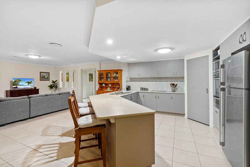 Photo - 16 Highgreen Place, Thornlands QLD 4164 - Image 9