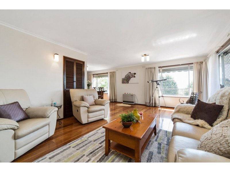 Photo - 16 Hillcrest Road, Frankston VIC 3199 - Image 7