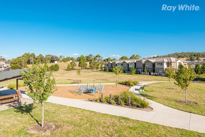 Photo - 16 Hillgrove Way, Mernda VIC 3754 - Image 10