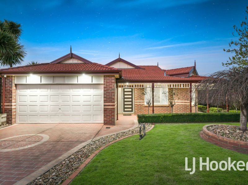 16 Hillrise Close, Narre Warren South VIC 3805