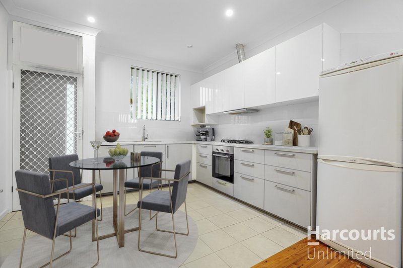 Photo - 16 Hilltop Avenue, Blacktown NSW 2148 - Image 4