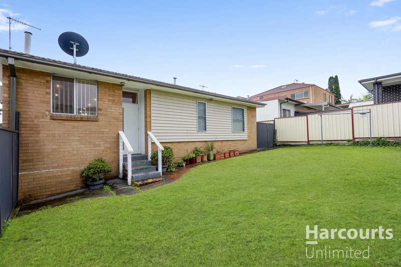 Photo - 16 Hilltop Avenue, Blacktown NSW 2148 - Image 10