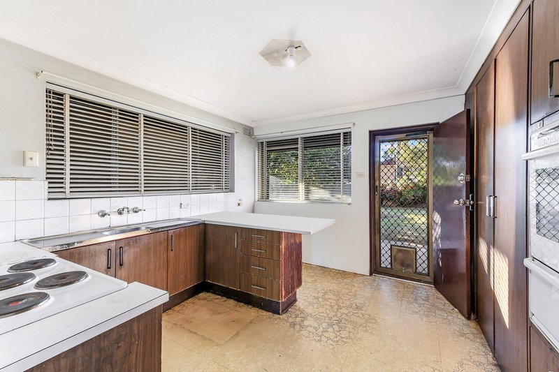 Photo - 16 Hinkler Avenue, Condell Park NSW 2200 - Image 3