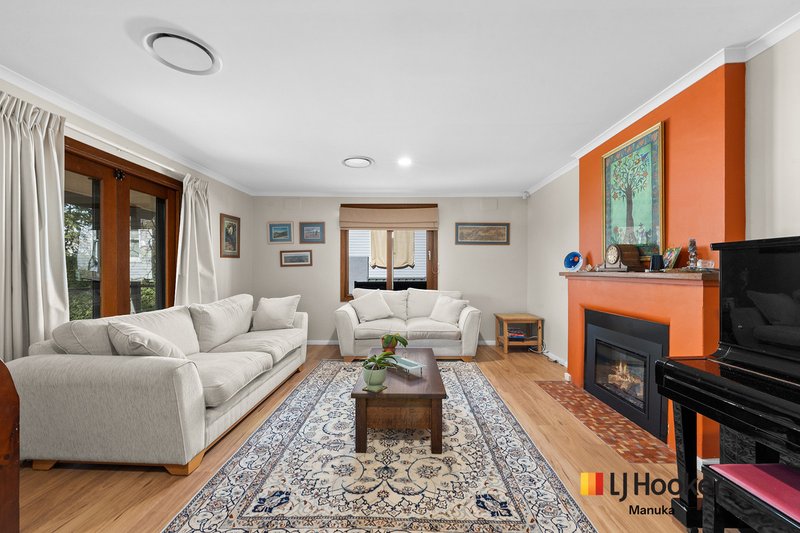 Photo - 16 Hodgkinson Street, Griffith ACT 2603 - Image 4
