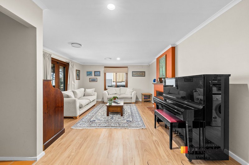 Photo - 16 Hodgkinson Street, Griffith ACT 2603 - Image 5